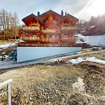 Apartamento Centrally-located For 6 *