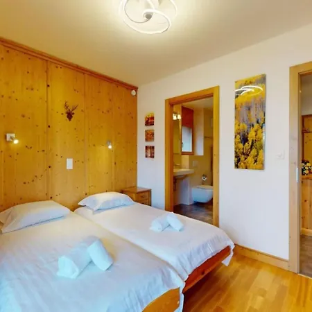 Appartement Centrally-located For 6