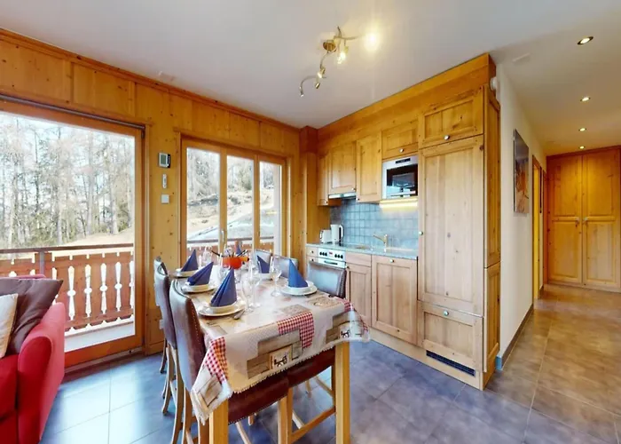 Centrally-located For 6 Lägenhet Veysonnaz