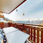 Centrally-located For 6 *